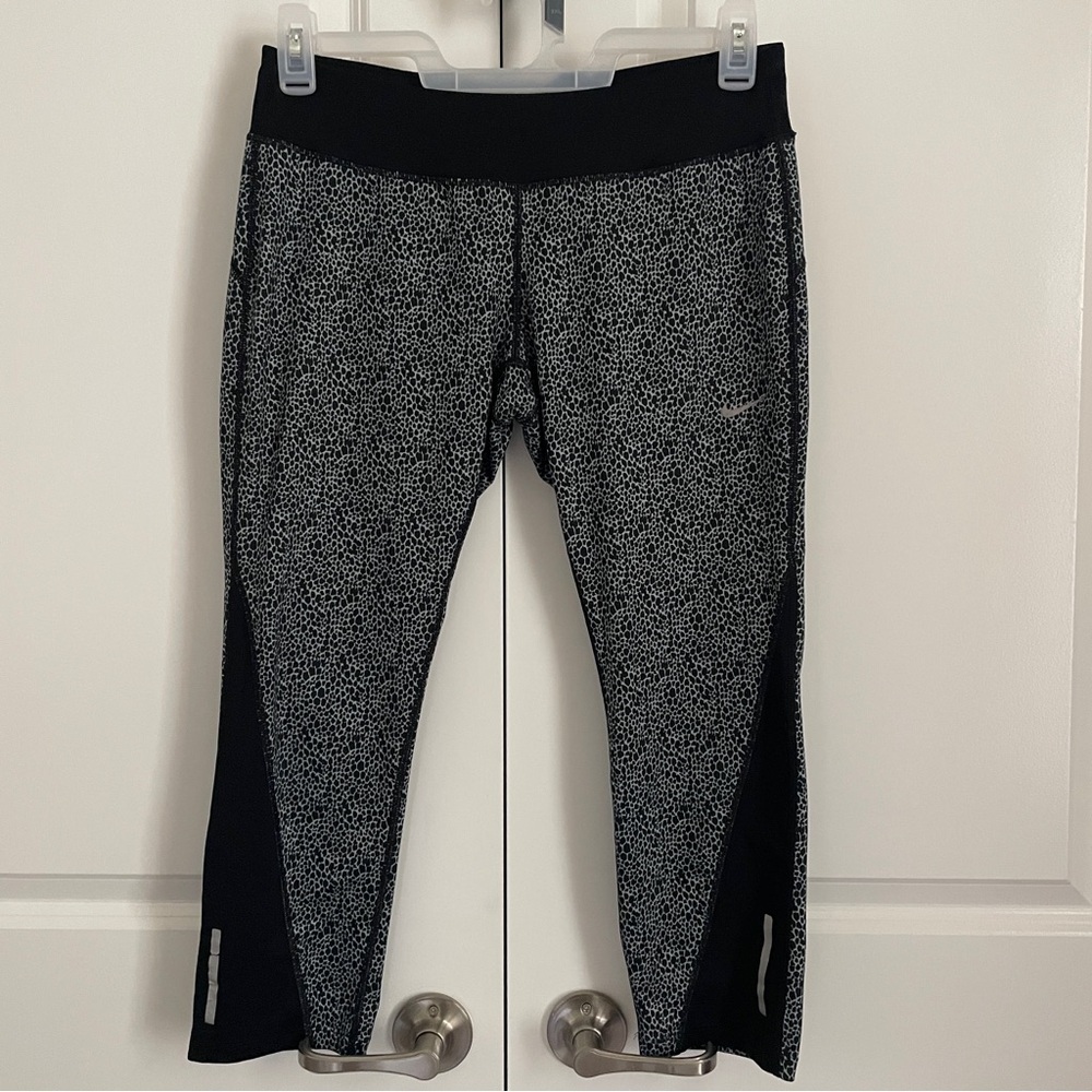 Nike Dri-FIT Women’s Size Large Black| Athletic Performance abstract cheetah